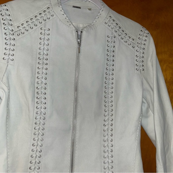 Elie Tahari Janet weave lace up 100% lamb leather crop jacket retail $1000+ sz L - Picture 4 of 6